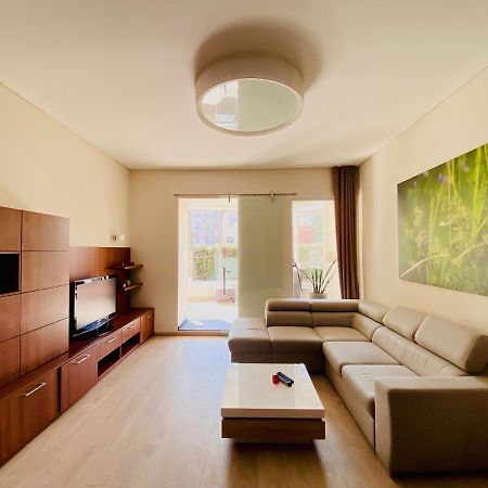 Great Flat With Terrace In Oldtown-Prime Rentals Каунас Екстериор снимка